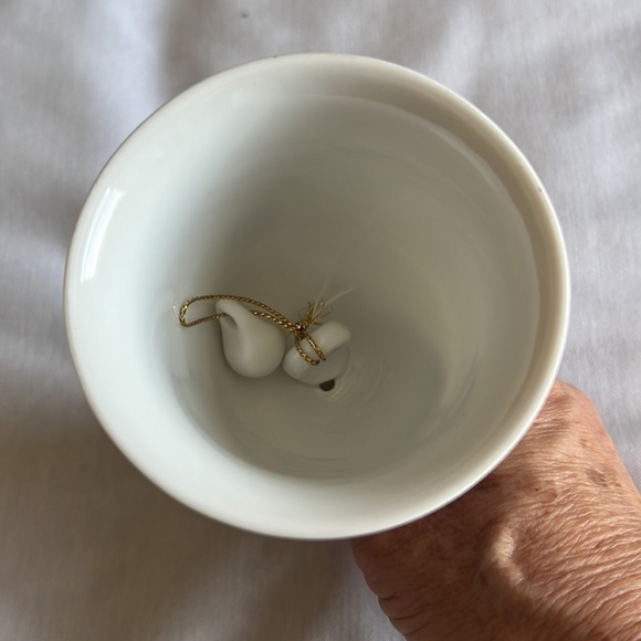 Norman Rockwell The Handkerchiefs Bell Vintage Collectible - Picture 6 of 7